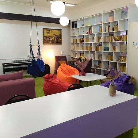 אלמטי Хостел 689Capsulehotel&Coffee מראה חיצוני תמונה